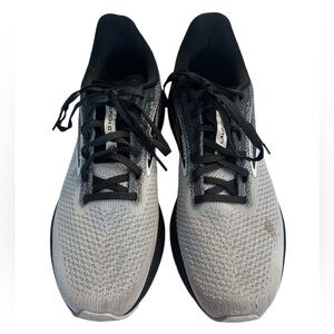 Brooks Ladies Launch GTS 10 Black & Gray Size 8